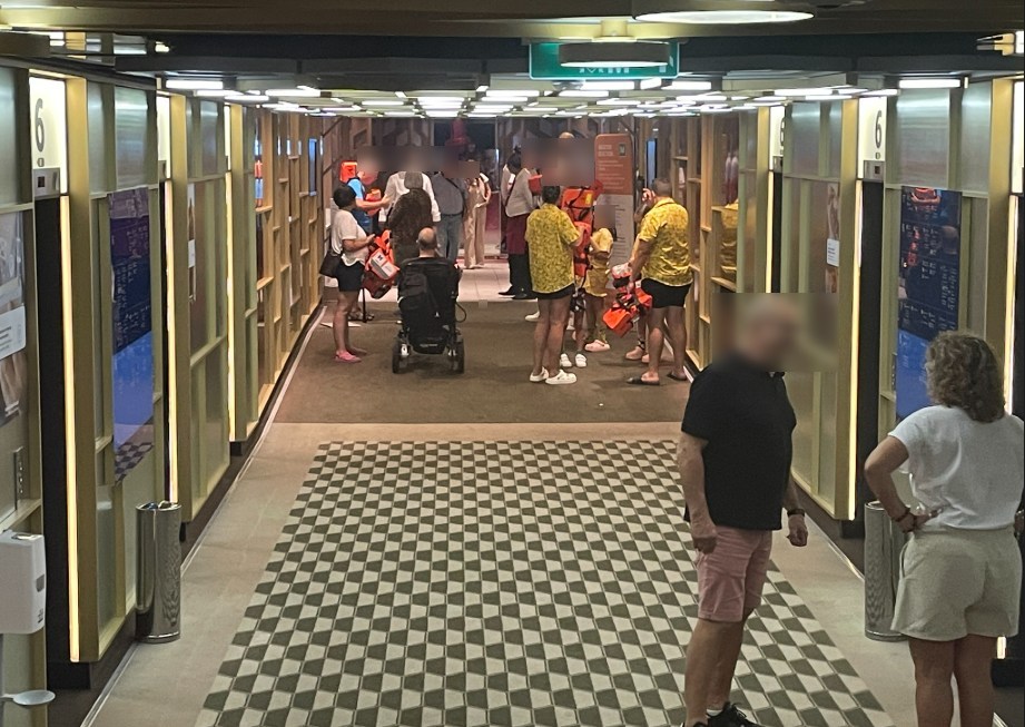 避難訓練　人