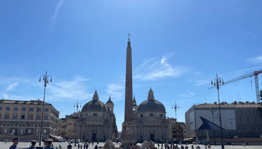 イタリア　ローマ　ポポロ広場の塔