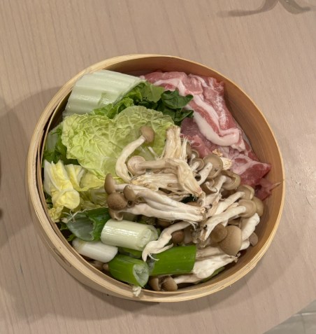 STEP1 せいろにキッチンペーパーを敷き、材料を入れる